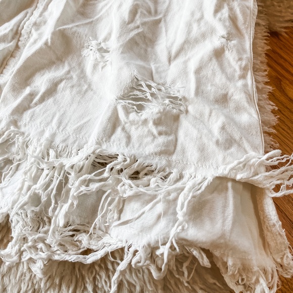 American Eagle Outfitters tank with distressing and fringe hem - Picture 2 of 6